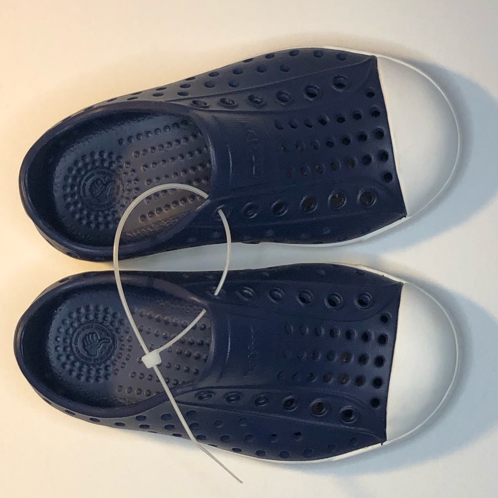 New Blue Native Jefferson Size 7